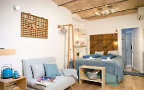 Private Modern Studio Paolina City Center